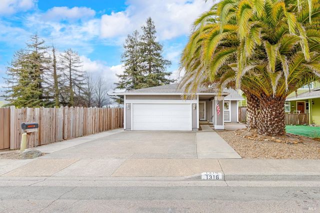 1316 Gillpepper Ln, Rohnert Park, CA 94928