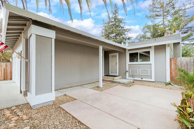 1316 Gillpepper Ln, Rohnert Park, CA 94928