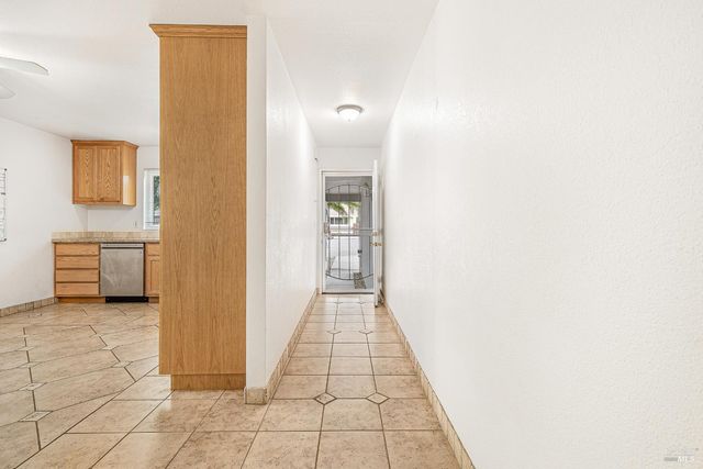 1316 Gillpepper Ln, Rohnert Park, CA 94928