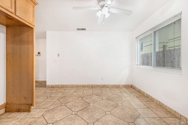 1316 Gillpepper Ln, Rohnert Park, CA 94928