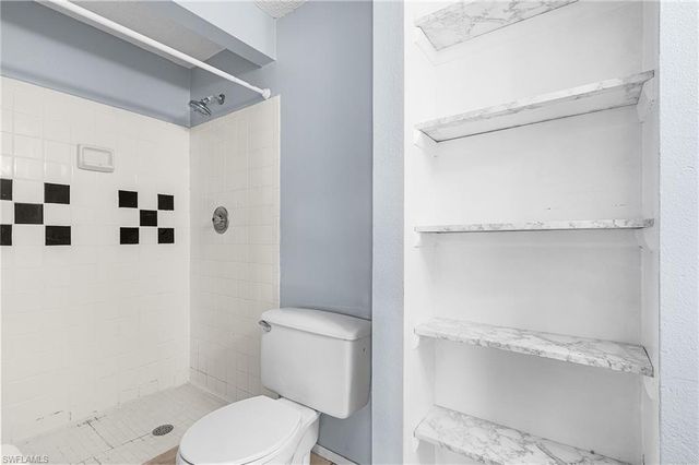 1313 Opuntia LN, Naples, FL 34105