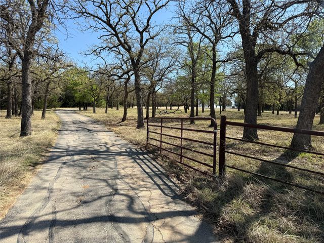 138 N Fm 1655, Alvord, TX 76225