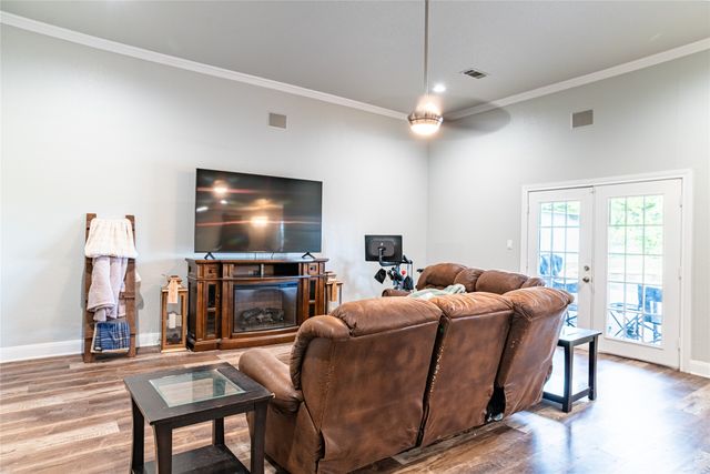 138 N Fm 1655, Alvord, TX 76225