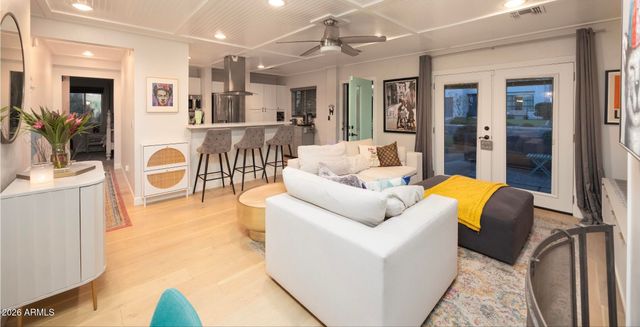 4535 E CAMPBELL Avenue, Phoenix, AZ 85018