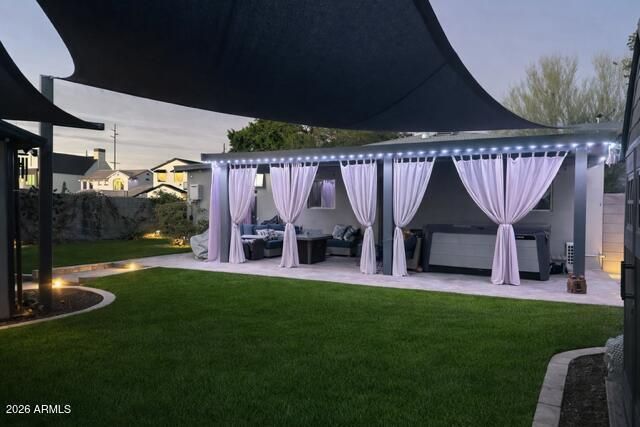 4535 E CAMPBELL Avenue, Phoenix, AZ 85018