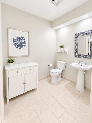 59 Walpole St 121, Canton, MA 02021