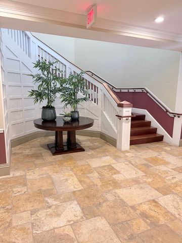 59 Walpole St 121, Canton, MA 02021