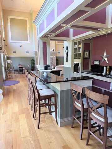 59 Walpole St 121, Canton, MA 02021
