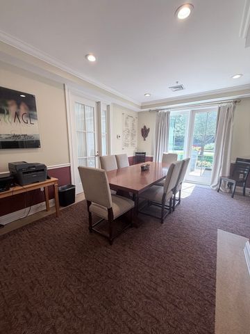 59 Walpole St 121, Canton, MA 02021