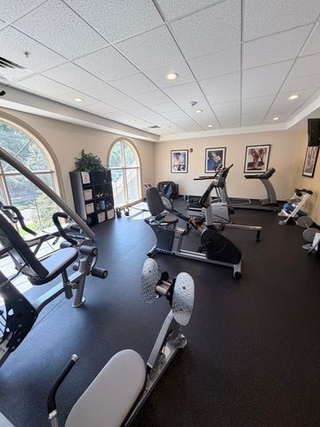 59 Walpole St 121, Canton, MA 02021