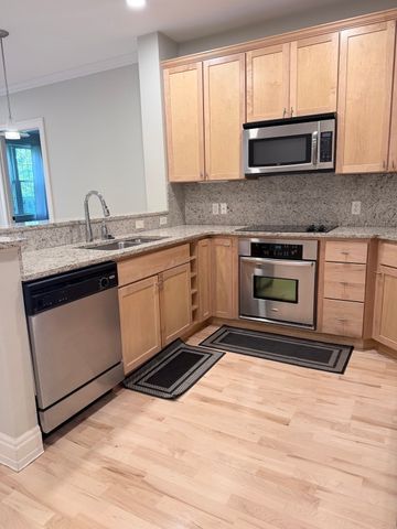 59 Walpole St 121, Canton, MA 02021