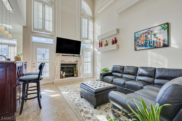 9 Magellan Way, Franklin Twp., NJ 08823