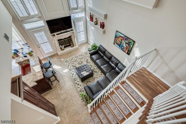 9 Magellan Way, Franklin Twp., NJ 08823