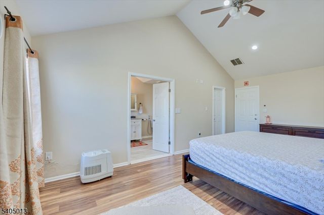 9 Magellan Way, Franklin Twp., NJ 08823