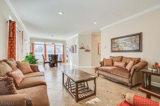 9 Magellan Way, Franklin Twp., NJ 08823