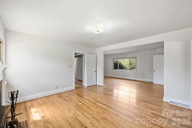 9436 Glen Brook Drive, Charlotte, NC 28215