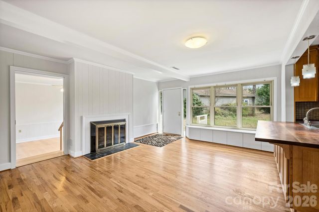 9436 Glen Brook Drive, Charlotte, NC 28215