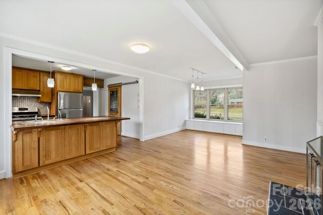 9436 Glen Brook Drive, Charlotte, NC 28215