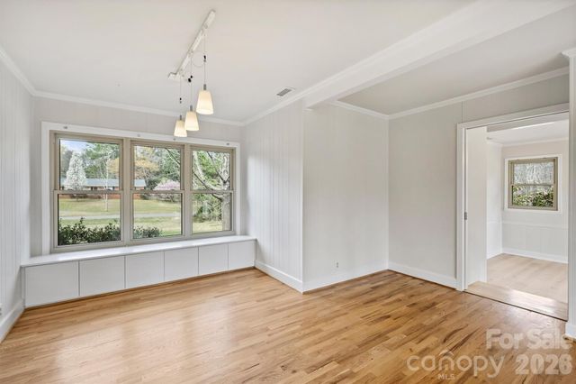 9436 Glen Brook Drive, Charlotte, NC 28215