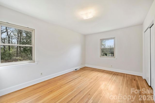 9436 Glen Brook Drive, Charlotte, NC 28215