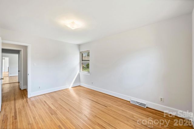 9436 Glen Brook Drive, Charlotte, NC 28215