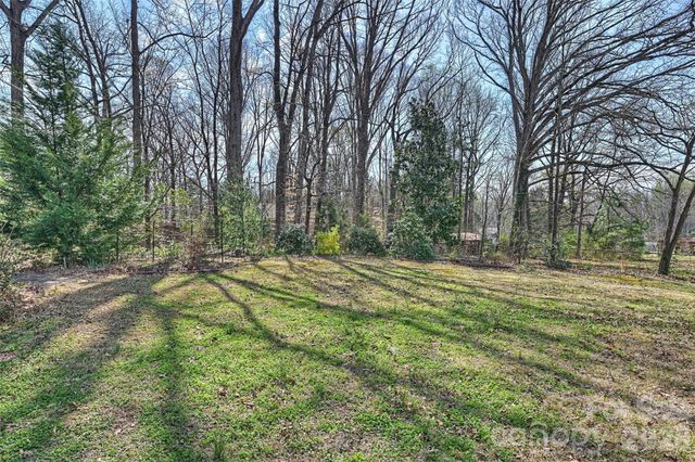 9436 Glen Brook Drive, Charlotte, NC 28215