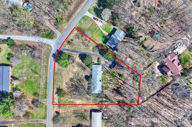 9436 Glen Brook Drive, Charlotte, NC 28215