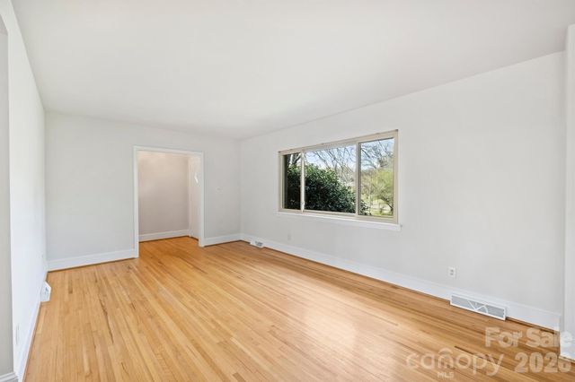 9436 Glen Brook Drive, Charlotte, NC 28215