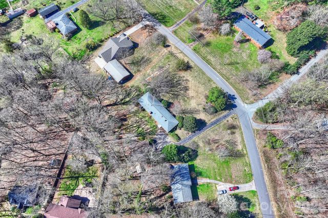 9436 Glen Brook Drive, Charlotte, NC 28215