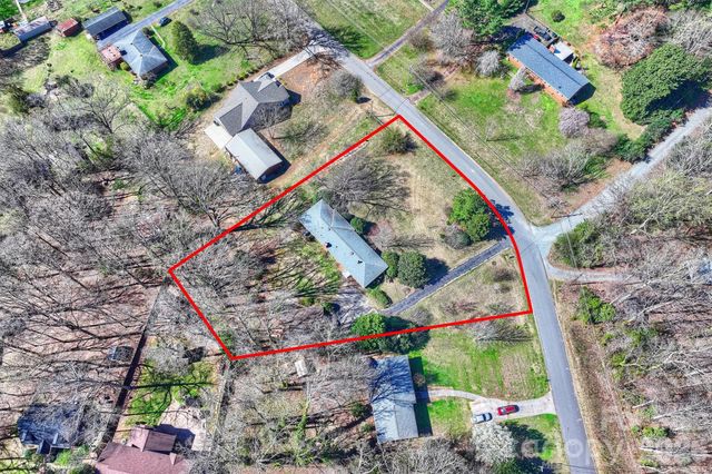 9436 Glen Brook Drive, Charlotte, NC 28215