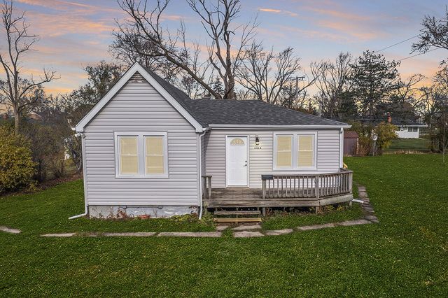 3614 Linneman Street, Glenview, IL 60025