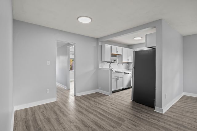 3614 Linneman Street, Glenview, IL 60025