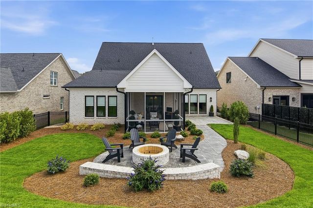 1181 Maple Chase Lane, Winston-salem, NC 27106