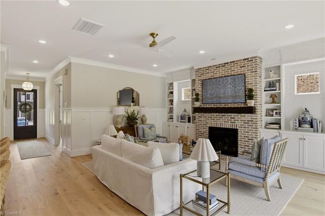 1181 Maple Chase Lane, Winston-salem, NC 27106