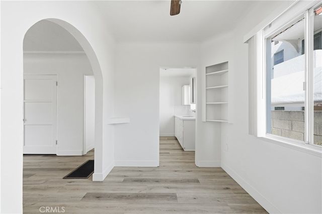 2472 Chestnut Avenue, Long Beach, CA 90806