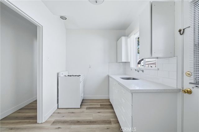 2472 Chestnut Avenue, Long Beach, CA 90806