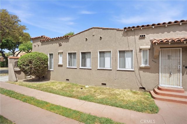 2472 Chestnut Avenue, Long Beach, CA 90806