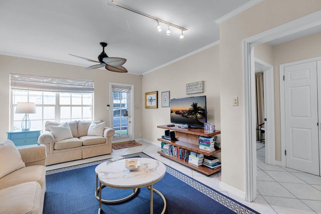 827 Eisenhower Drive, Key West, FL 33040