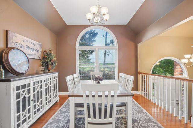 409 Sunset Ct, Hermitage, TN 37076