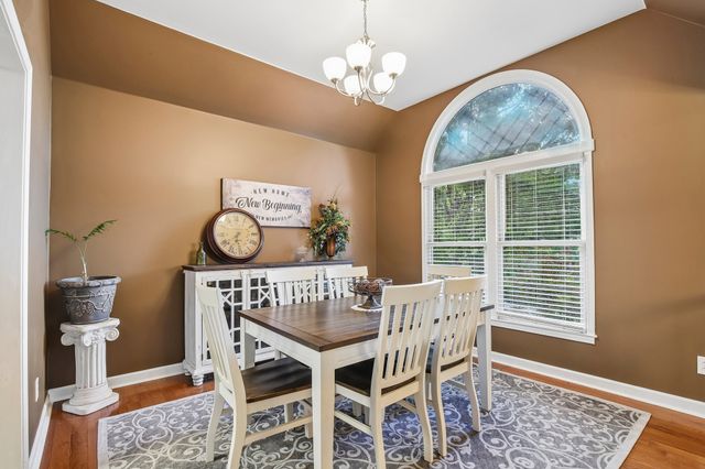 409 Sunset Ct, Hermitage, TN 37076