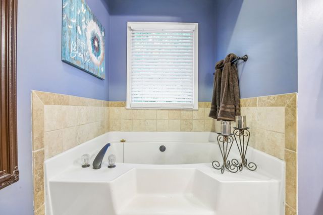 409 Sunset Ct, Hermitage, TN 37076