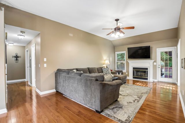 409 Sunset Ct, Hermitage, TN 37076