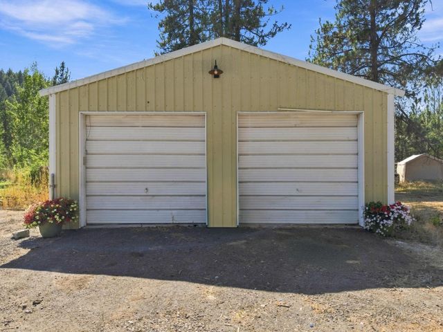 15325 W Charles Rd, Nine Mile Falls, WA 99026