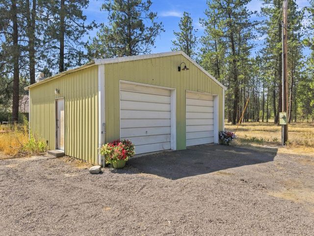 15325 W Charles Rd, Nine Mile Falls, WA 99026