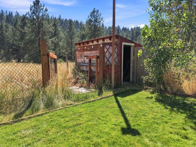 15325 W Charles Rd, Nine Mile Falls, WA 99026