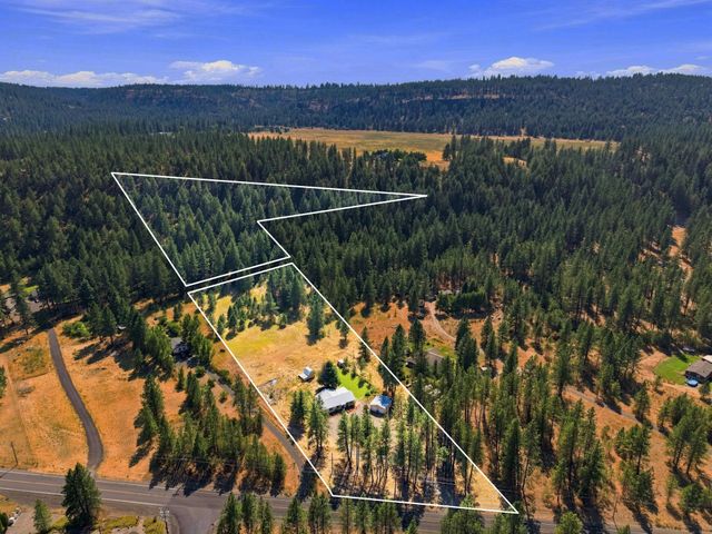 15325 W Charles Rd, Nine Mile Falls, WA 99026