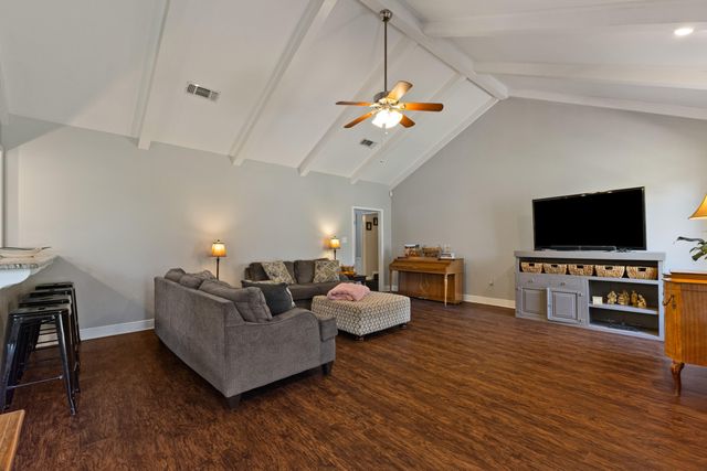 214 Lynnwood, Hattiesburg, MS 39402