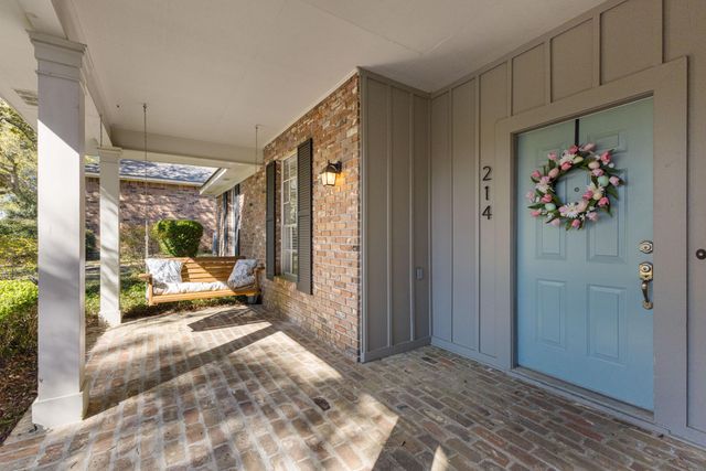 214 Lynnwood, Hattiesburg, MS 39402