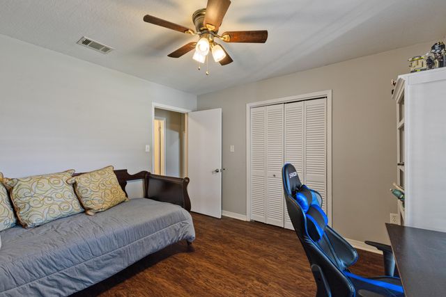 214 Lynnwood, Hattiesburg, MS 39402