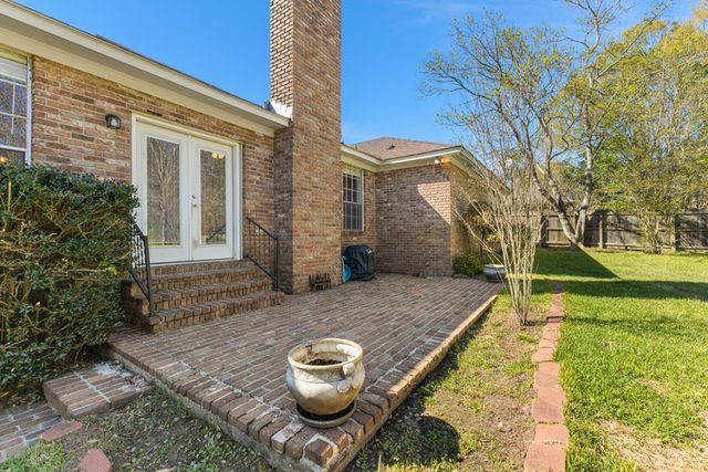 214 Lynnwood, Hattiesburg, MS 39402